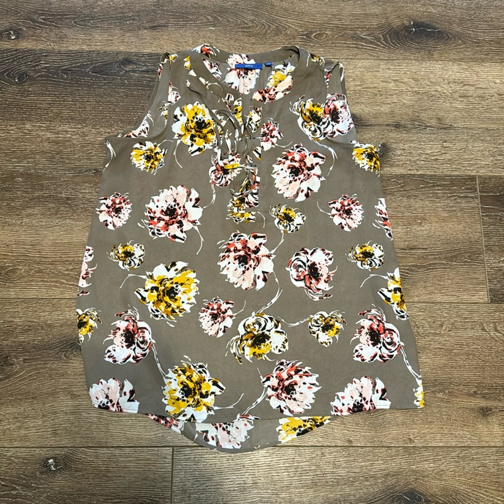 Apt 9 tank medium‎